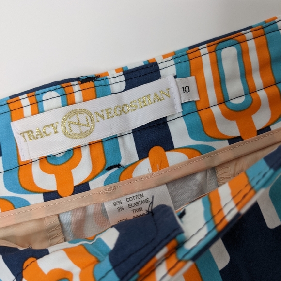 Tracy Negoshian Geo Print Shorts - Picture 2 of 9